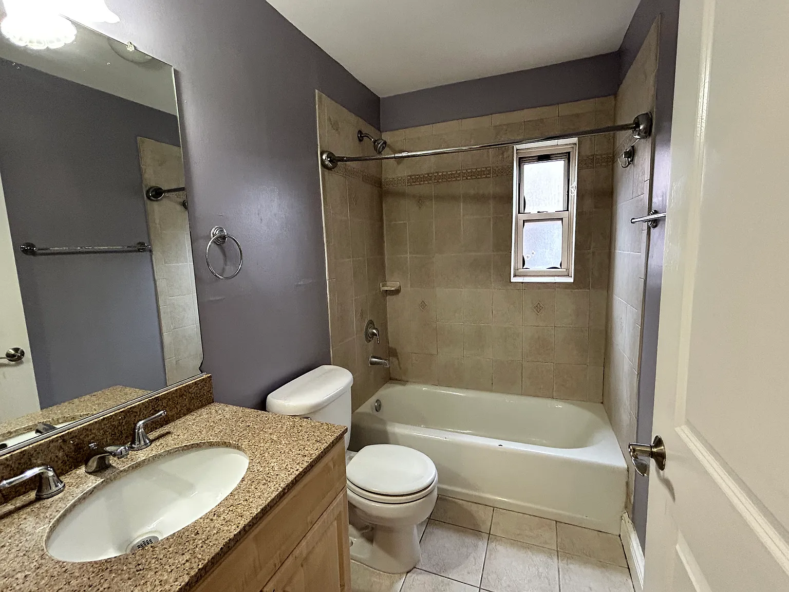 3 bed, 1050 sqft, $2,600 — Photo 4