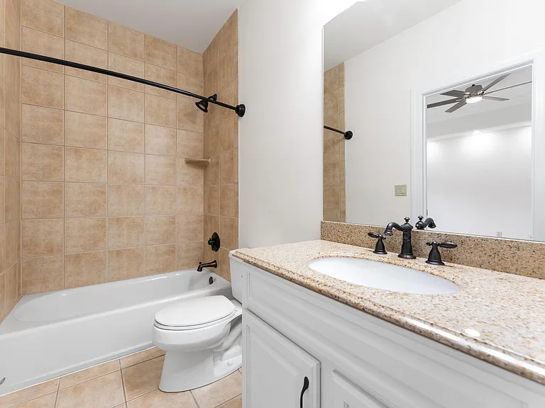 7307 Roseland Ave — Photo 35