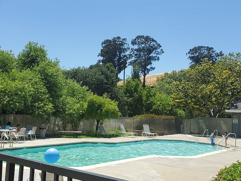 7815 Canyon Meadow Cir #B — Photo 32