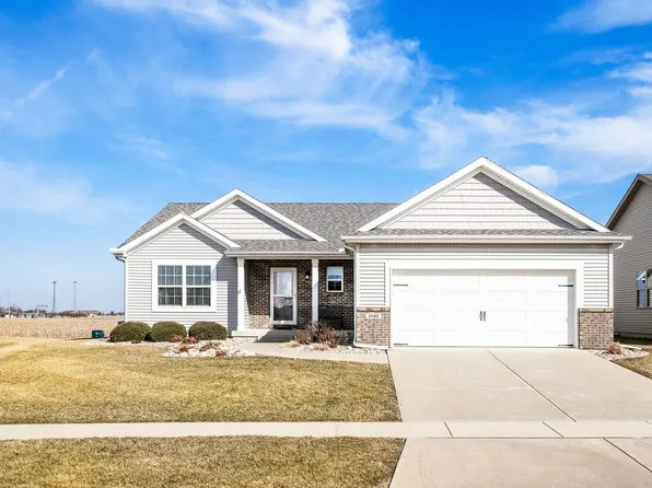 1040 Stags Leap Rd, Normal, IL 61761