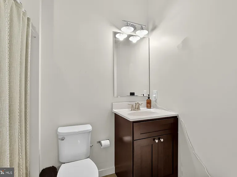 1737 N Howard St #3A — Photo 20