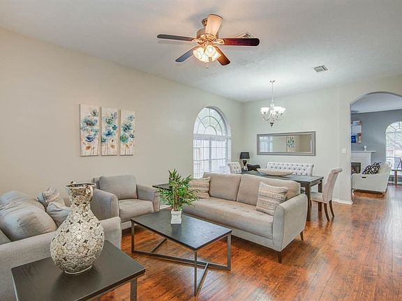 4th image of 11414 Yorkshire Oaks Dr