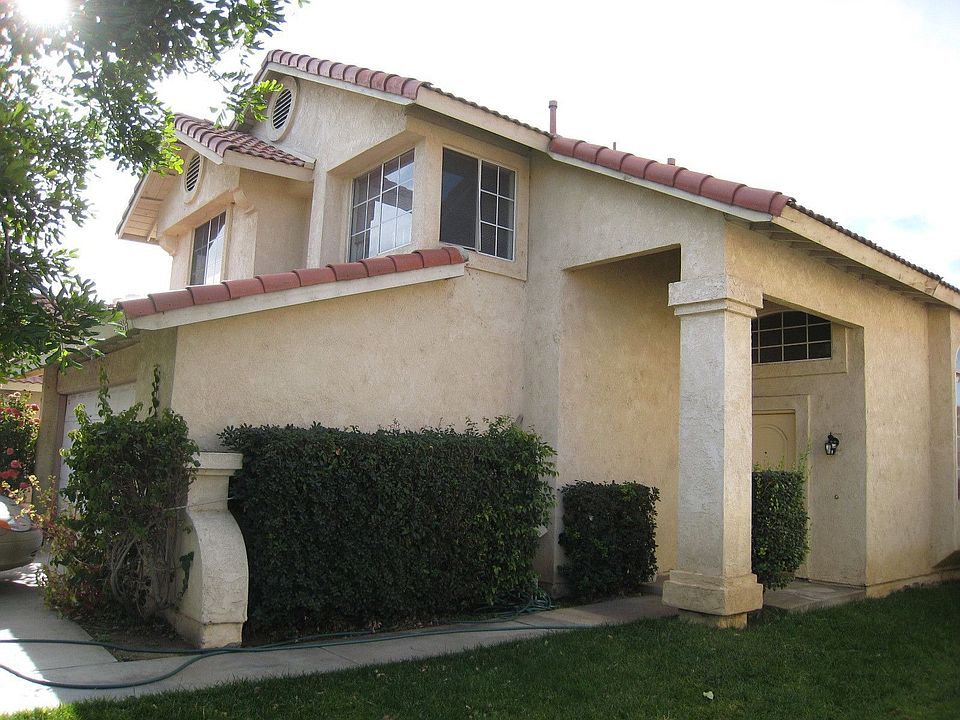 COMPLIMENTS OF PARK PLACE REAL ESTATE