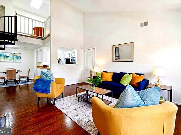 4th image of 20623 Shadyside Way #107-A