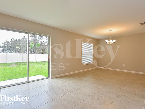 3rd image of 465 Earhart Dr