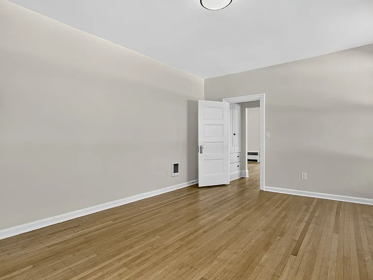 2233 NW Flanders St, Portland, OR, 97210 — Photo 3