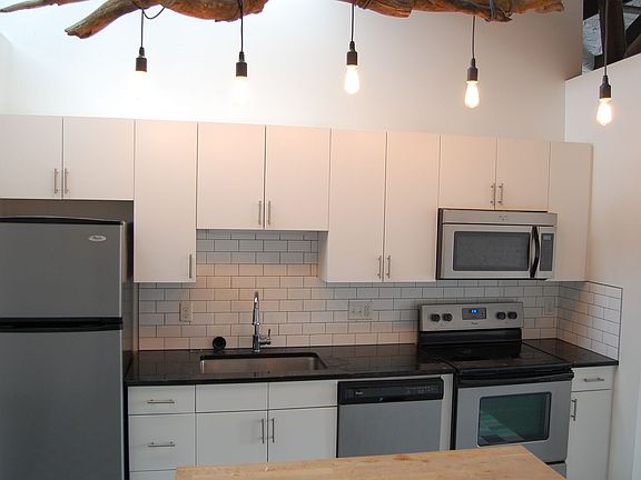 5th image of 1318 Jones St APT 304