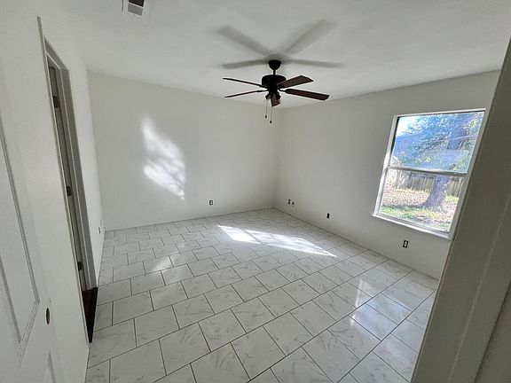 5th image of 1309 E Fairlane St #1307