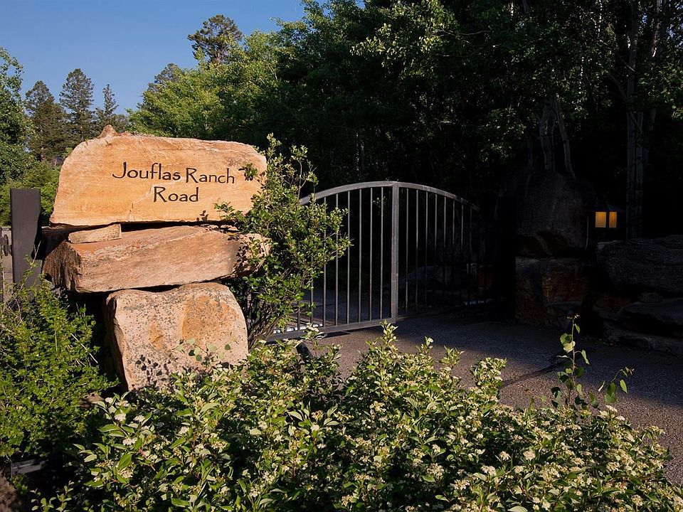 2nd image of 985 Jouflas Ranch Rd