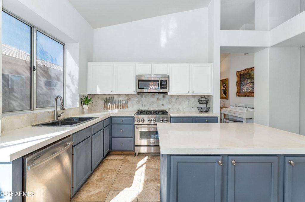 28651 N 46th Way - Property Image