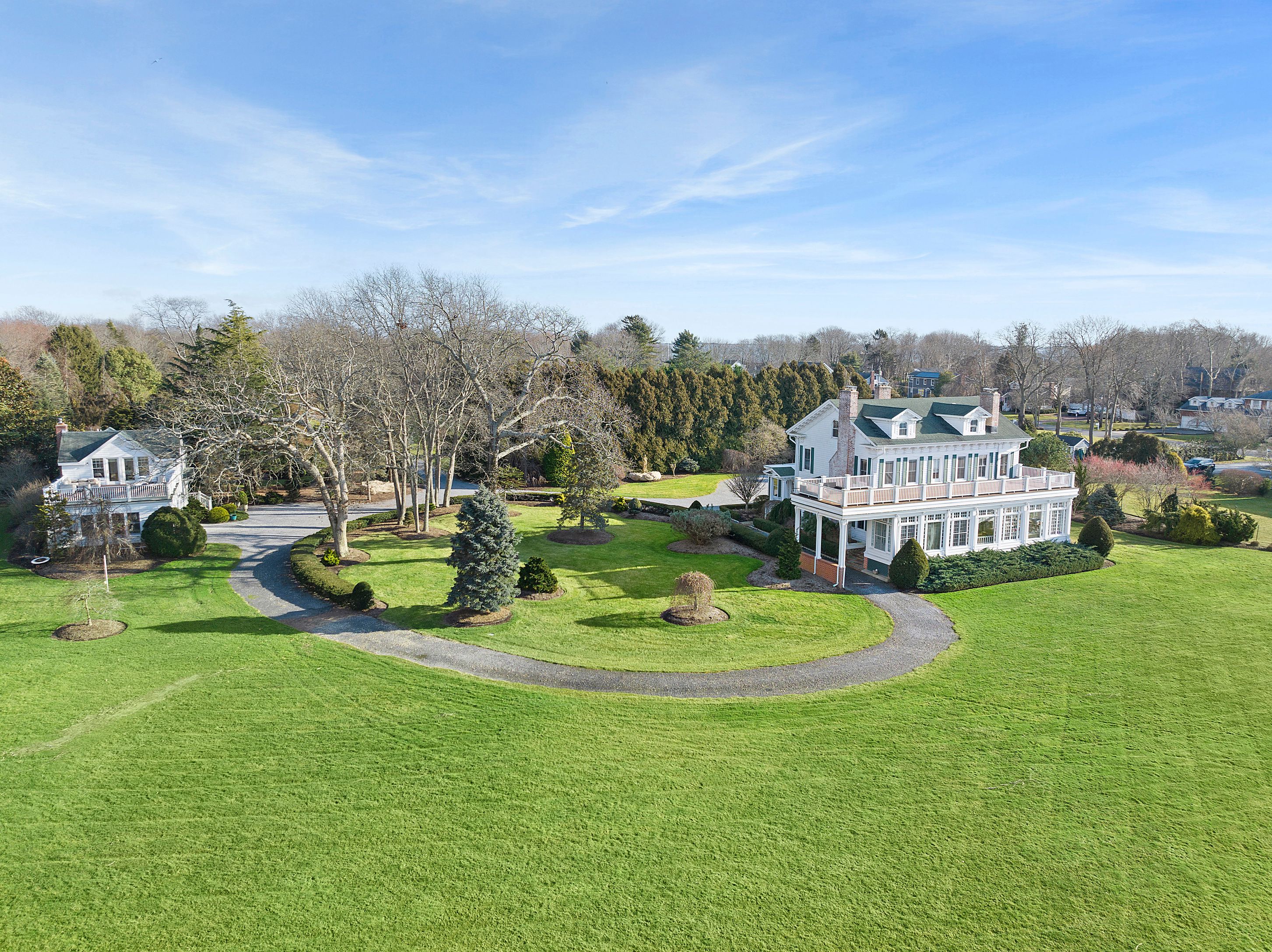 104 Union Ave, Center Moriches, NY 11934 Out East