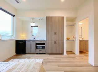 Greta, Seattle, WA 98105