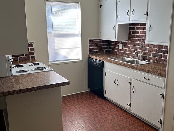 5th image of 2518 Mimosa Dr