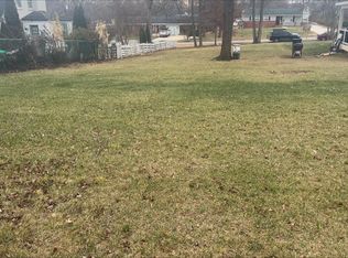 9524 Dubarry Ave, Lanham, MD 20706