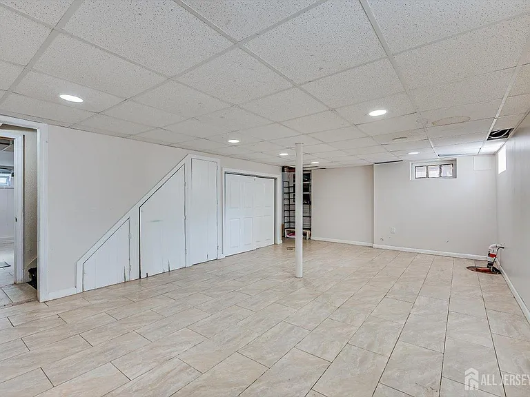 111 Sonora Ave — Photo 28