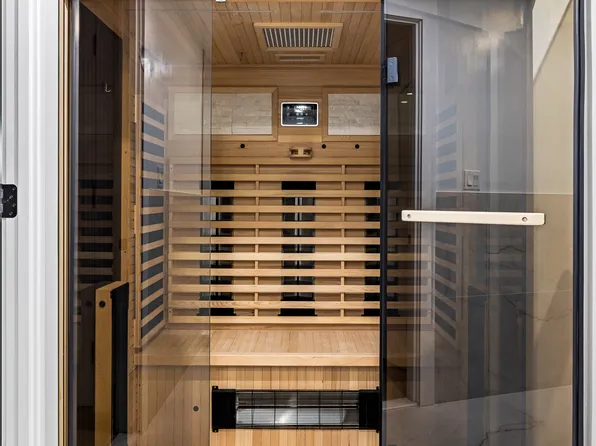 493 Hancock Street image 25 of 25