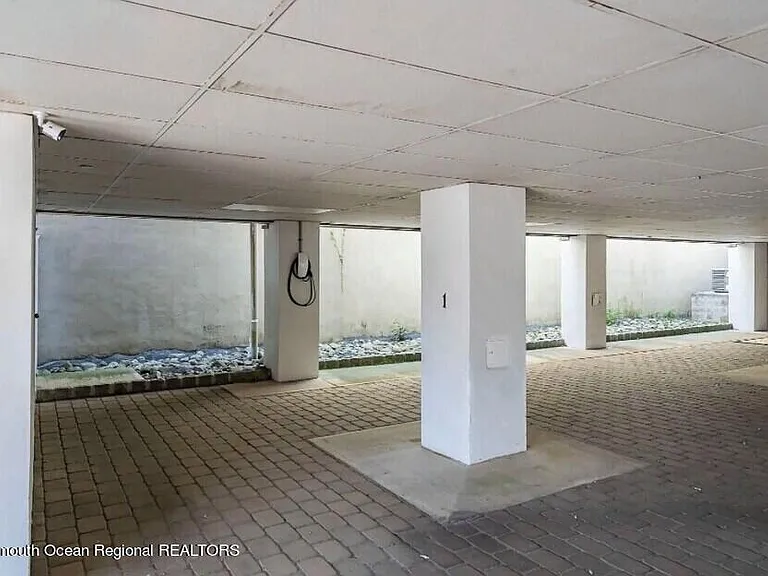 132 Hancock Ave #1 — Photo 22