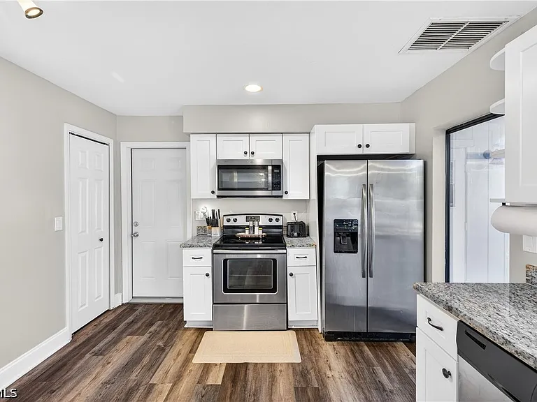 1576 Beechwood Trl — Photo 5