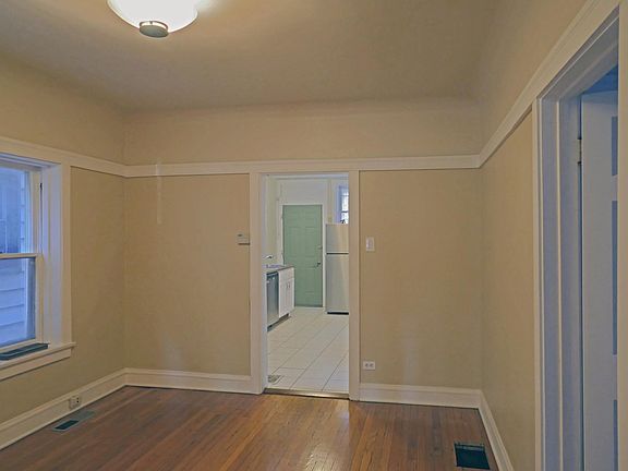 3rd image of 2621 N Emmett St APT 2