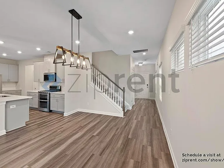 2708 Arbor Loop Dr — Photo 7