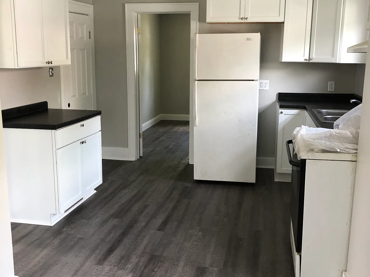 4 bed, 1200 sqft, $1,500 — Photo 3