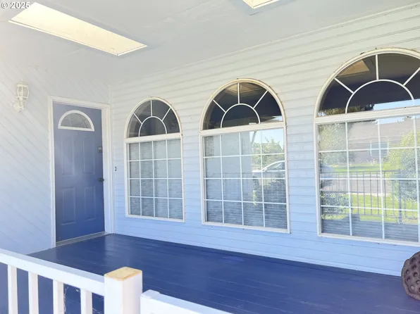 790 W Division Ave, Hermiston, OR 97838