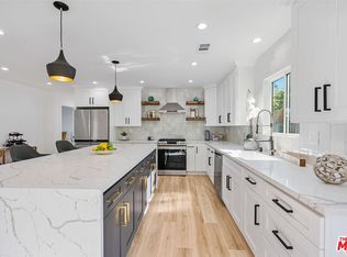 5938 Tobias Ave, Van Nuys, CA 91411