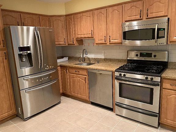 2nd image of 48 Amber Dr