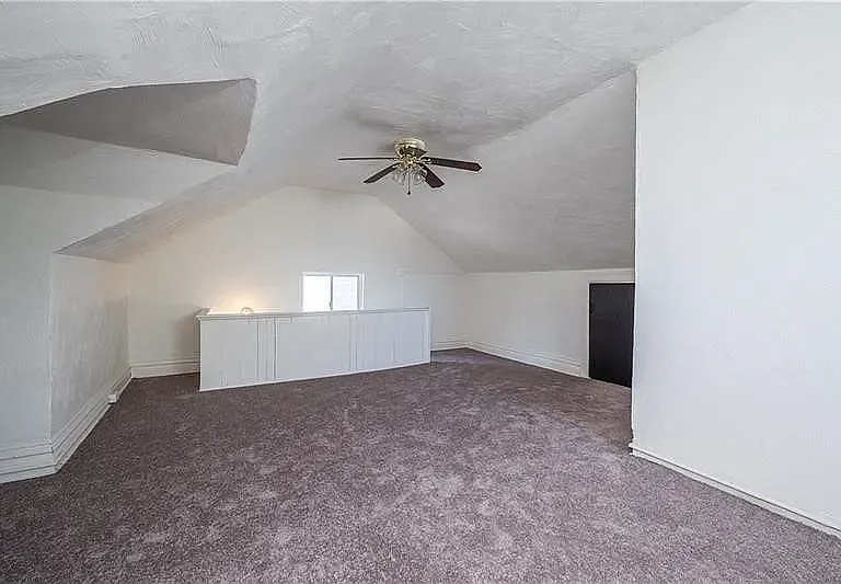 621 Lorenz Ave — Photo 13