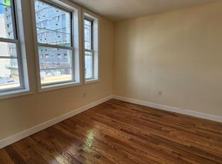 521 51st St, West New York, NJ 07093