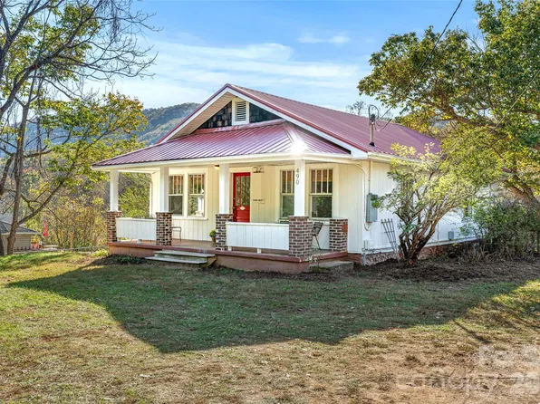 490 Rose Hill Rd, Asheville, NC 28803