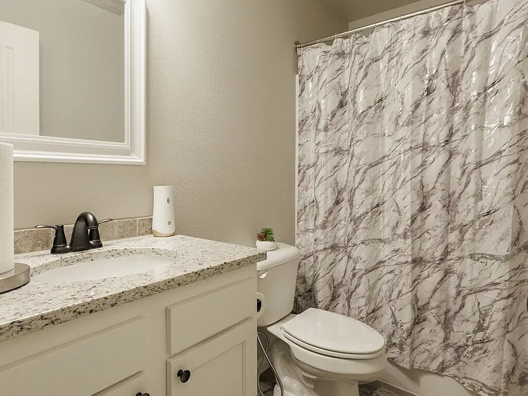 1839 Sweetwater Ln — Photo 15