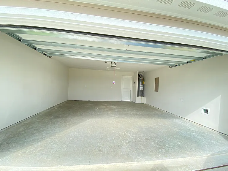 6409 Texas Bluebell Dr — Photo 32