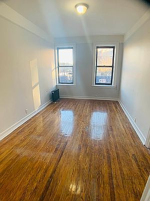 3rd image of 621 W 172nd St Unit 31
