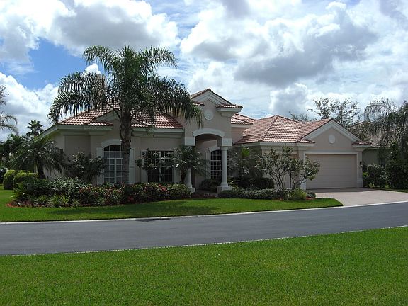 Beautiful 3 car garage home