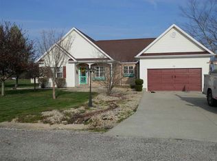 95 Easy St, Mitchell, IN 47446