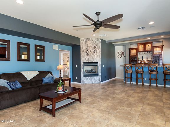 3rd image of 8681 N Ironwood Reserve Way