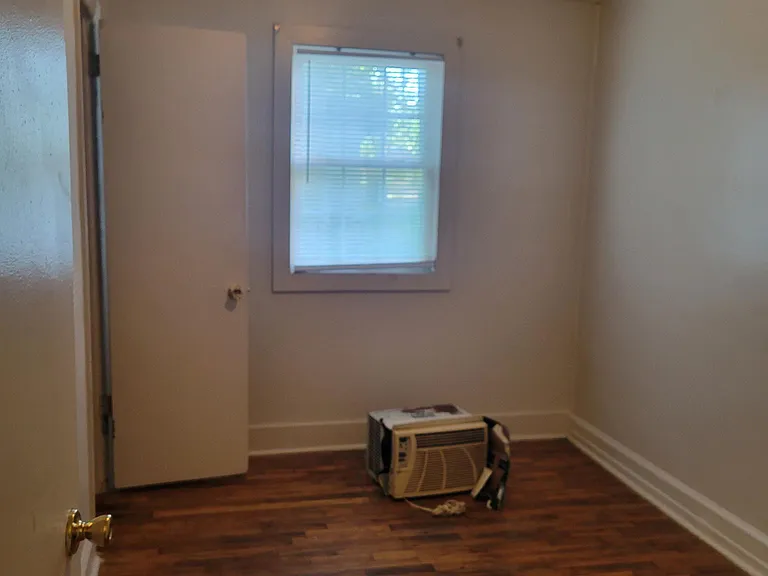 2800 Baltimore Ave — Photo 2
