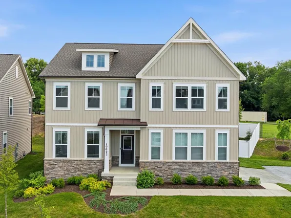 10022 Selkie Ln, Waldorf, MD 20601