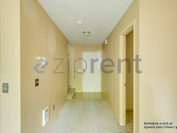 4th image of 936 24th St NE #101