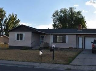 1308 Ritter St, Rawlins, WY 82301