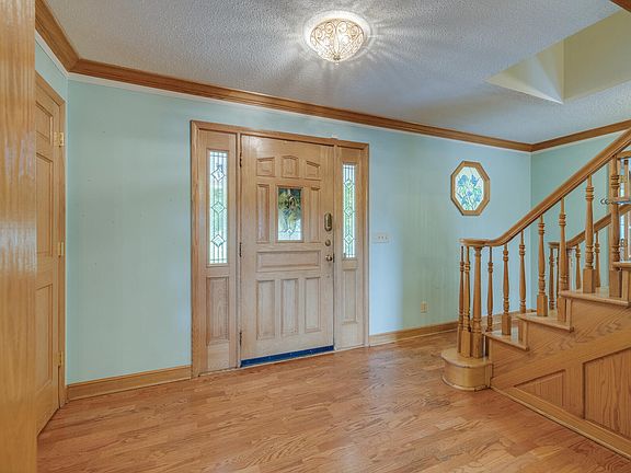 5th image of 702 Woodland Dr