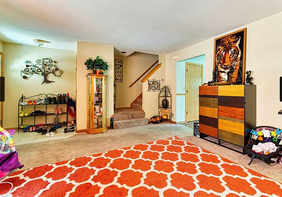 3rd image of 1302 E Buckwood Dr