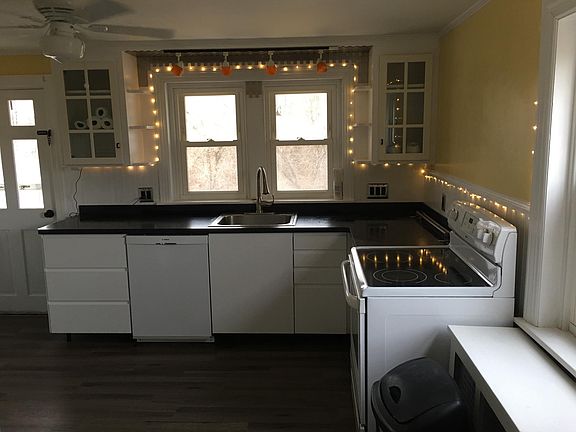 4th image of 23 E High St