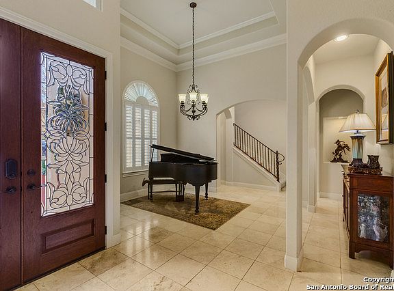 4th image of 120 Stone Hill Dr