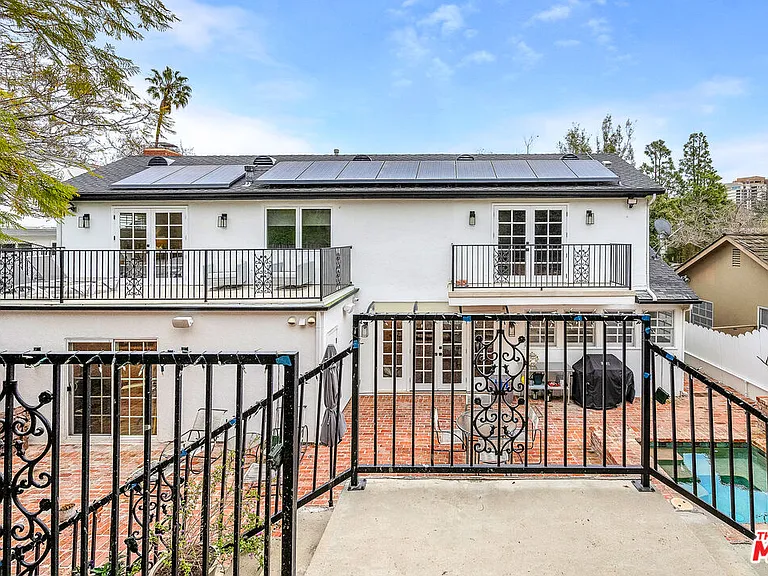 751 Westholme Ave — Photo 40