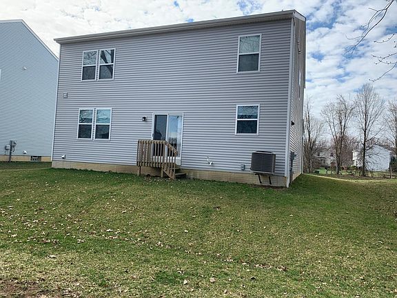 3rd image of Evelyn Ln