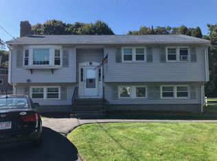 6 Castle Cir, Peabody, MA 01960