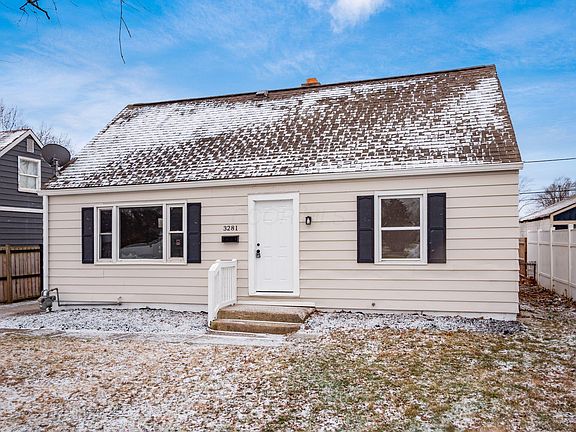 4th image of 3281 Oaklawn St