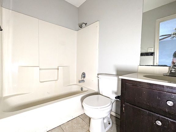4th image of 2210 W Elisa Ln #11428241